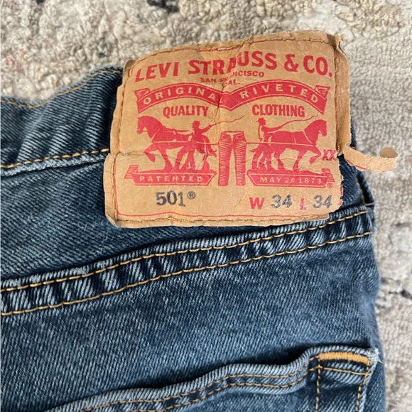 Like new Levi Jeans 34W/34L - Picture 4 of 4